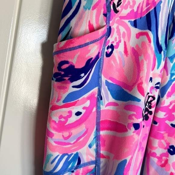 Lilly Pulitzer Luxletic Weekender Crop Fara Leggings Bennet Blue Hypes Stripe XS - Picture 6 of 15